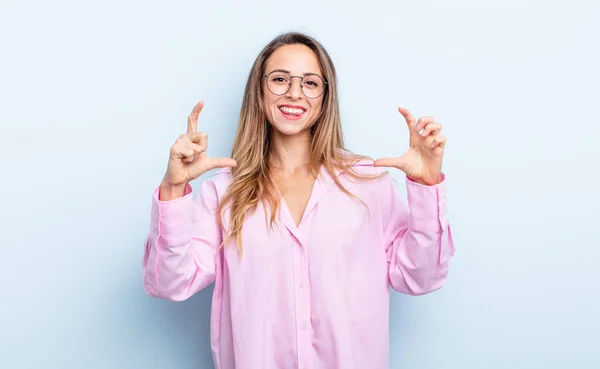 Pretty Caucasian Woman Framing Outlining Own Smile Both Hands Looking — Fotografia de Stock