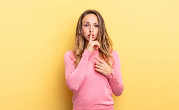 Pretty Caucasian Woman Looking Serious Cross Finger Pressed Lips Demanding — Stockfoto