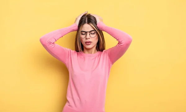 Pretty Caucasian Woman Feeling Stressed Frustrated Raising Hands Head Feeling — Stock Fotó