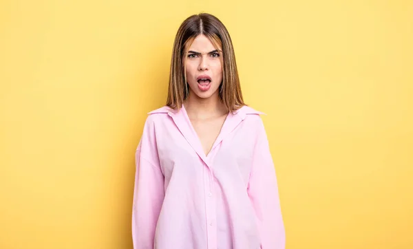 Pretty Caucasian Woman Looking Shocked Angry Annoyed Disappointed Open Mouthed — Stock Fotó