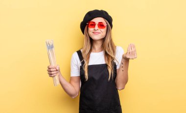 Ressam kapiş ya da para hareketi yapıyor, sana ödemeni söylüyor.