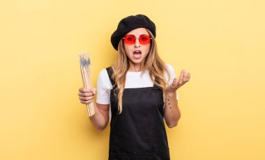 Ressam çok şaşırdı ve şok oldu.