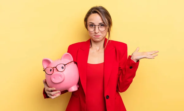 Businesswoman Feeling Puzzled Confused Doubting Piggy Bank Concept — Stock fotografie