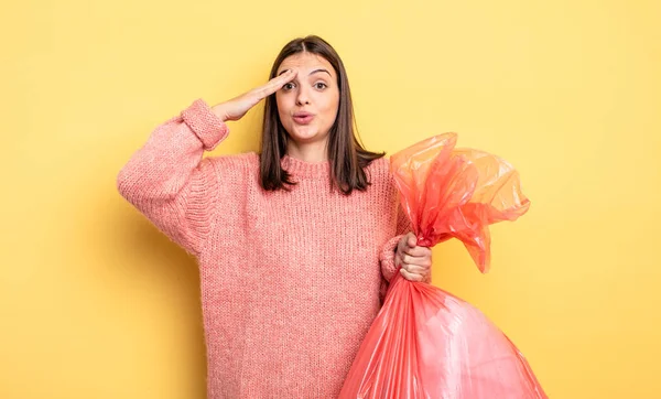 Pretty Woman Looking Happy Astonished Surprised Trash Bag Concept — Foto Stock