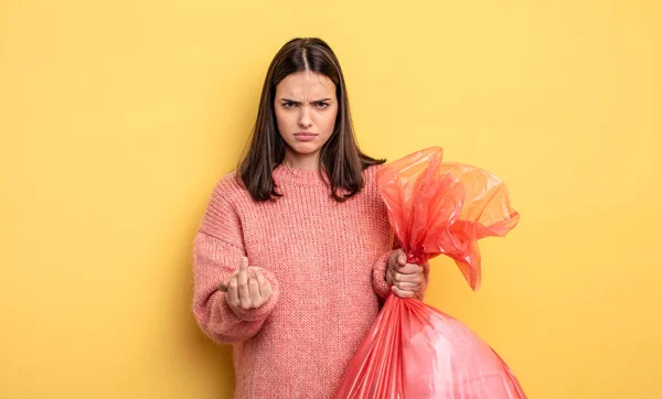 Pretty Woman Feeling Angry Annoyed Rebellious Aggressive Trash Bag Concept — Foto Stock