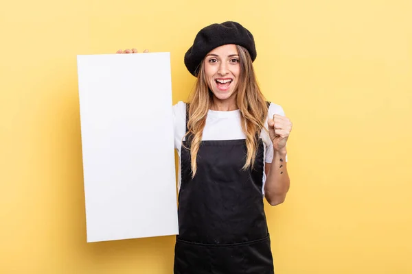 Woman Artist Feeling Shocked Laughing Celebrating Success Empty Canvas Concept — Stockfoto