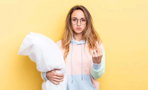 Pretty Woman Feeling Angry Annoyed Rebellious Aggressive Pajamas Concept — Stockfoto