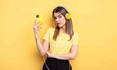 Omuz silktim, kafam karışık ve kararsızım.