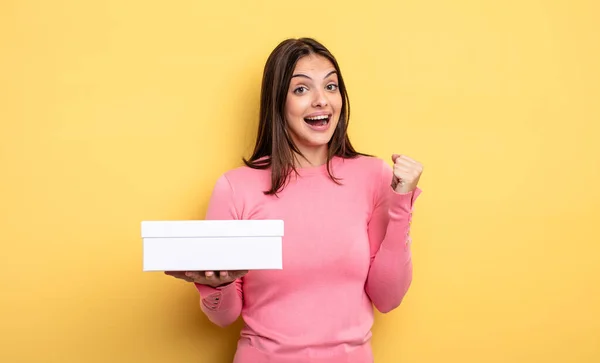 Pretty Woman Feeling Shocked Laughing Celebrating Success White Box Packaging — Foto de Stock