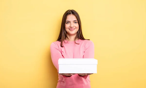 Pretty Woman Smiling Happily Friendly Offering Showing Concept White Box — Fotografia de Stock