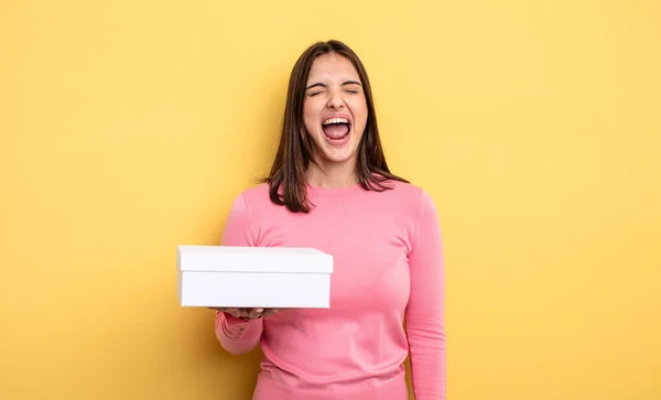 Pretty Woman Shouting Aggressively Looking Very Angry White Box Packaging —  Fotos de Stock