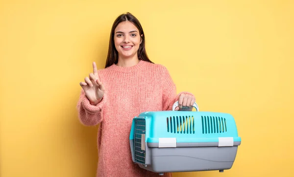 Pretty Woman Smiling Proudly Confidently Making Number One Pet Carrier — Stockfoto