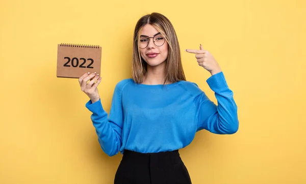 Pretty Woman Smiling Confidently Pointing Own Broad Smile 2022 Calendar — Fotografia de Stock