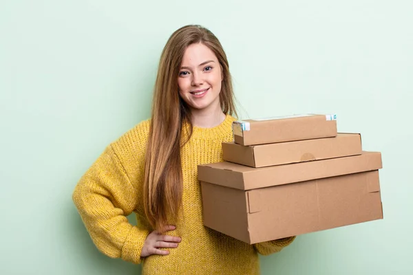 Red Hair Woman Smiling Happily Hand Hip Confident Packages Boxes — Stock Photo, Image