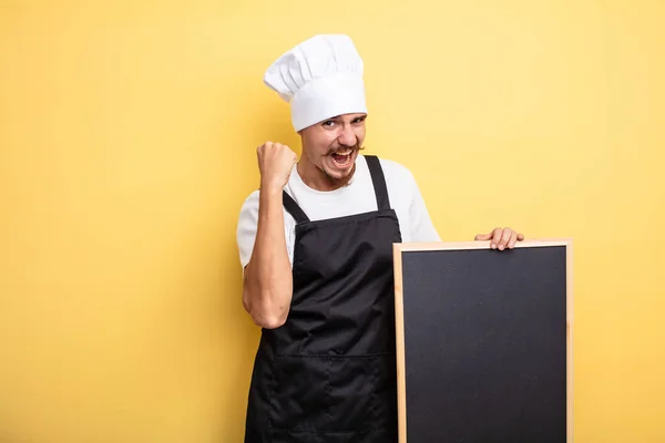 Chef Kok Voelt Zich Geschokt Lacht Viert Succes — Stockfoto