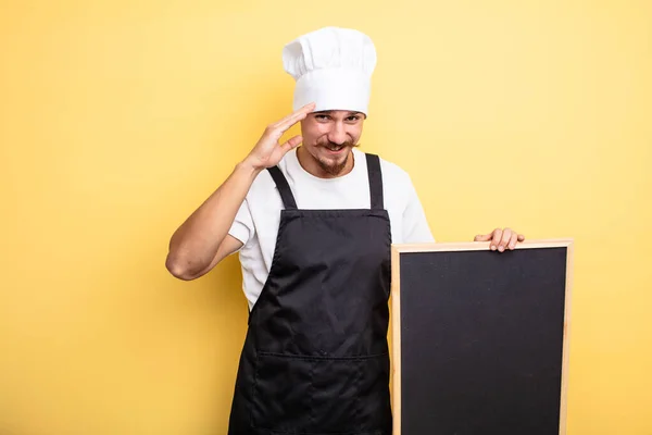 Šéfkuchař Vypadá Šťastně Ohromeně Překvapeně — Stock fotografie