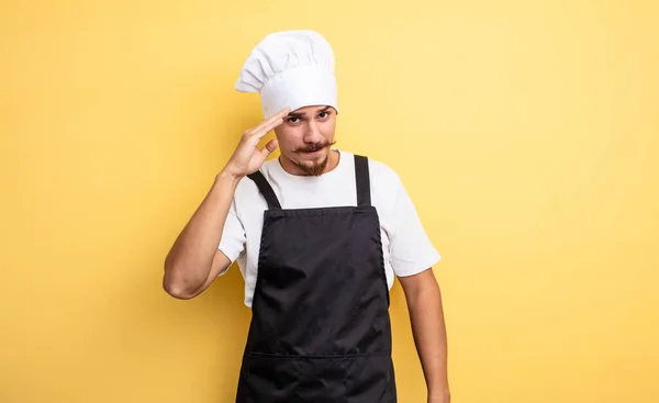 Šéfkuchař Vypadá Šťastně Ohromeně Překvapeně — Stock fotografie
