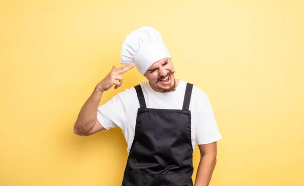 Šéfkuchař Vypadá Nešťastně Stresu Sebevražedné Gesto Dělá Zbraň Znamení — Stock fotografie