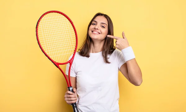 Pretty Woman Smiling Confidently Pointing Own Broad Smile Tennis Player — Foto Stock