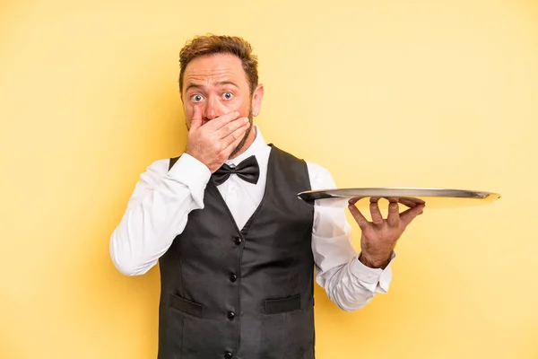 Middle Age Man Mouth Eyes Wide Open Hand Chin Waiter — 스톡 사진