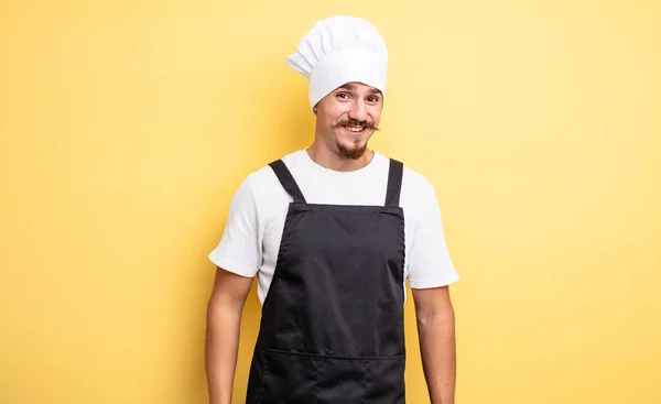 Šéfkuchař Vypadá Šťastný Příjemně Překvapený — Stock fotografie