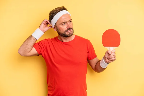 Middle Age Man Smiling Happily Daydreaming Doubting Ping Pong Concept — Stockfoto
