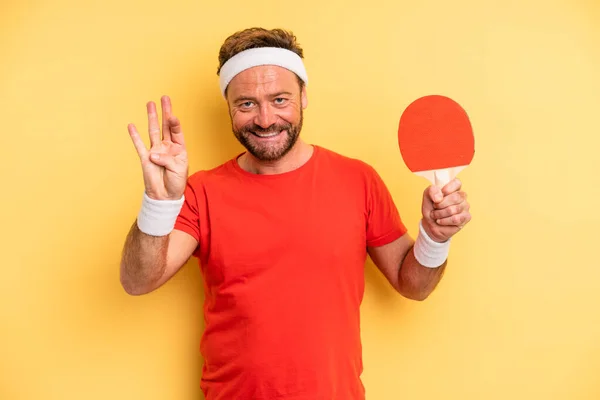 Middle Age Man Smiling Looking Friendly Showing Number Four Ping — Stockfoto