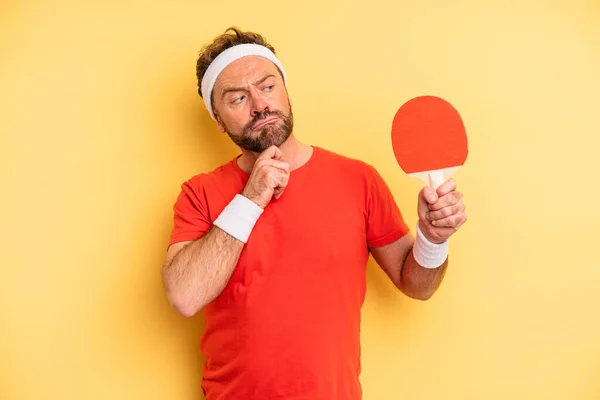 Middle Age Man Thinking Feeling Doubtful Confused Ping Pong Concept — Stockfoto
