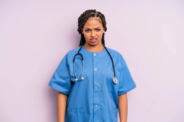 Černá Afro Žena Cítí Zmatená Zmatená Koncepce Zdravotní Sestry — Stock fotografie