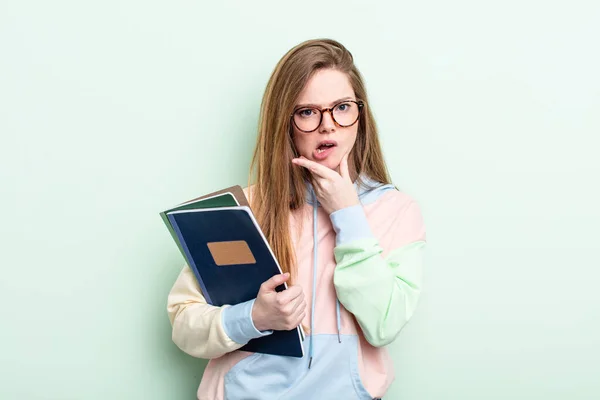 Redhair Woman Mouth Eyes Wide Open Hand Chin Student Concept — Stock Photo, Image