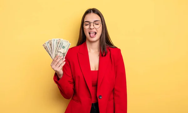Pretty Woman Cheerful Rebellious Attitude Joking Sticking Tongue Out Dollar — Stockfoto
