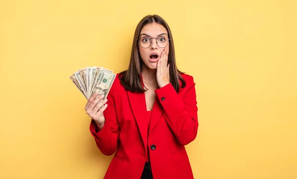 Pretty Woman Feeling Shocked Scared Dollar Banknotes Concept — Foto de Stock
