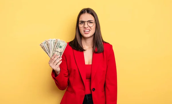 Pretty Woman Feeling Puzzled Confused Dollar Banknotes Concept — Stockfoto