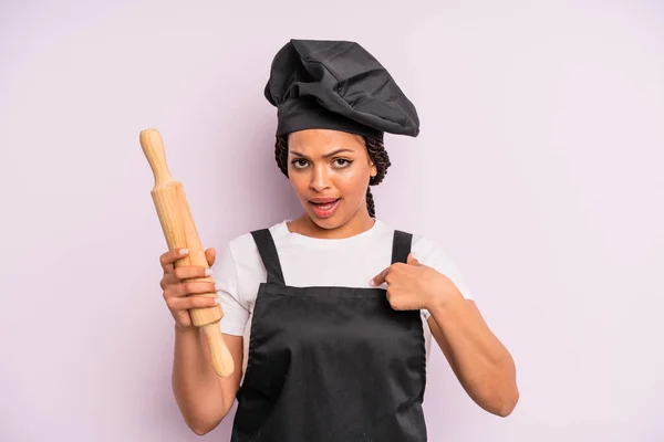 Afro Black Woman Feeling Happy Pointing Self Excited Chef Roller — Zdjęcie stockowe