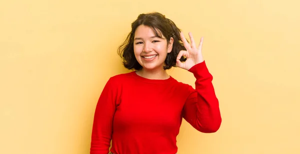 Pretty Hispanic Woman Feeling Happy Relaxed Satisfied Showing Approval Okay — Stock Photo, Image