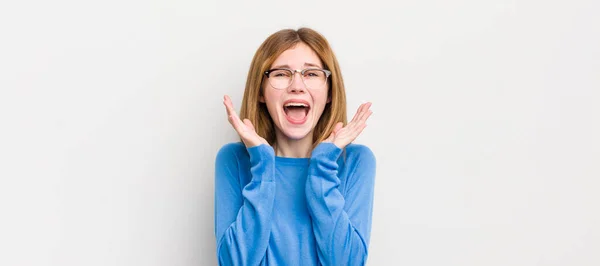 Red Head Pretty Woman Looking Happy Excited Shocked Unexpected Surprise — Stock Photo, Image