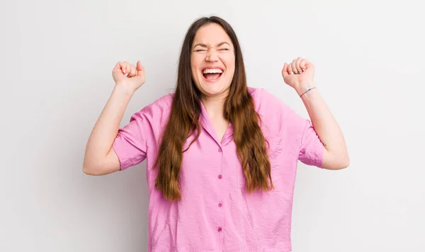 Pretty Caucasian Woman Looking Extremely Happy Surprised Celebrating Success Shouting — ストック写真