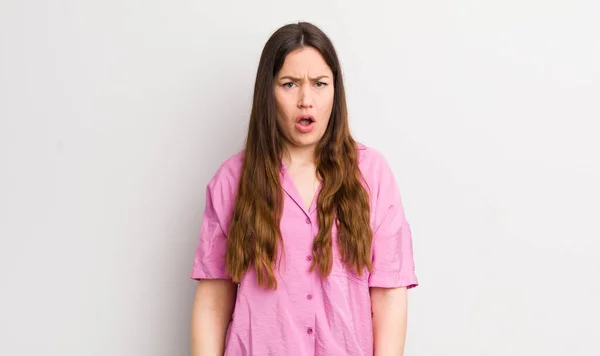 Pretty Caucasian Woman Looking Shocked Angry Annoyed Disappointed Open Mouthed — Stockfoto