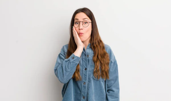 Pretty Caucasian Woman Feeling Shocked Astonished Holding Face Hand Disbelief — Fotografia de Stock