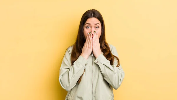 Pretty Caucasian Woman Feeling Worried Upset Scared Covering Mouth Hands — Stok fotoğraf