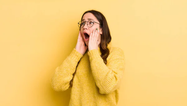 Pretty Caucasian Woman Feeling Happy Excited Surprised Looking Side Both — Zdjęcie stockowe