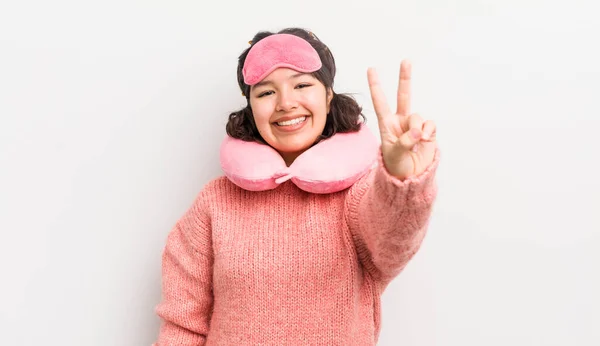 Pretty Hispanic Girl Smiling Looking Happy Gesturing Victory Peace Flight — Stock Photo, Image