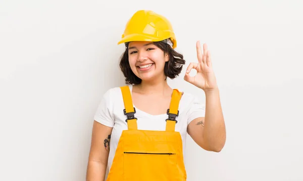 Pretty Hispanic Girl Feeling Happy Showing Approval Okay Gesture Worker — Stock Photo, Image