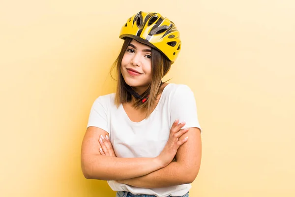 Pretty Hispanic Girl Shrugging Feeling Confused Uncertain Bike Concept — Stock Photo, Image