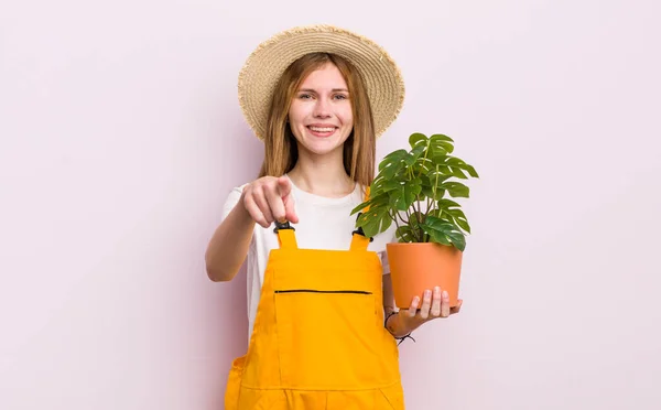 Redhead Pretty Girl Pointing Camera Choosing You Plant Gardering Concept — Stock Photo, Image