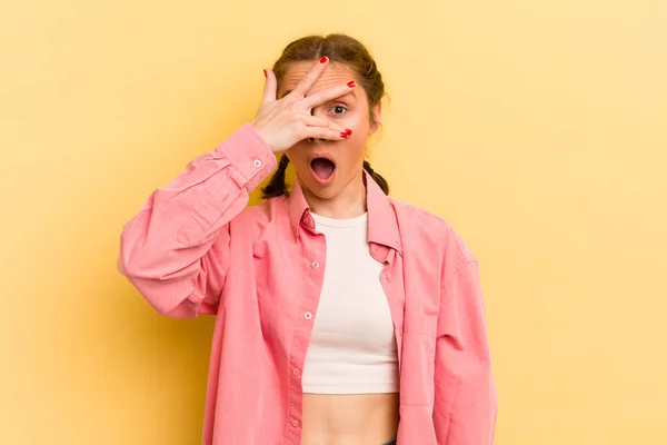 Junge Hübsche Frau Die Schockiert Verängstigt Oder Verängstigt Aussieht Das — Stockfoto