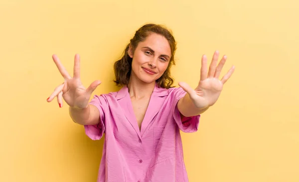 Young Pretty Woman Smiling Looking Friendly Showing Number Eight Eighth — Stock Photo, Image