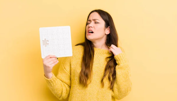 Ung Vacker Kvinna Känner Sig Stressad Orolig Trött Och Frustrerad — Stockfoto