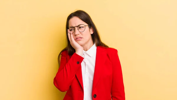 Jonge Mooie Vrouw Voelt Zich Verveeld Gefrustreerd Slaperig Een Vermoeiende — Stockfoto