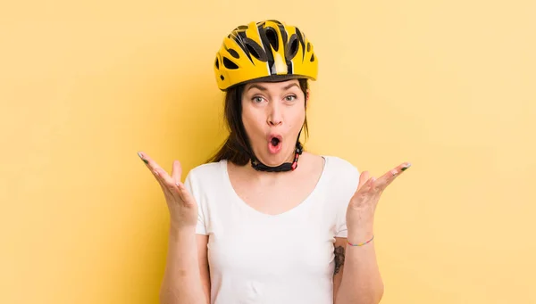 Young Pretty Woman Feeling Extremely Shocked Surprised Bike Helmet Concept — Stockfoto